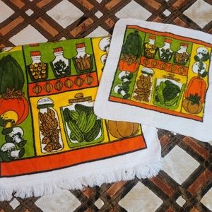 Vintage Handtowel and Washcloth Set